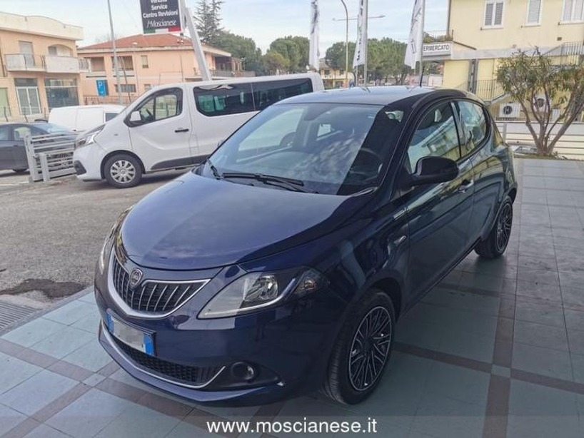 Lancia Ypsilon