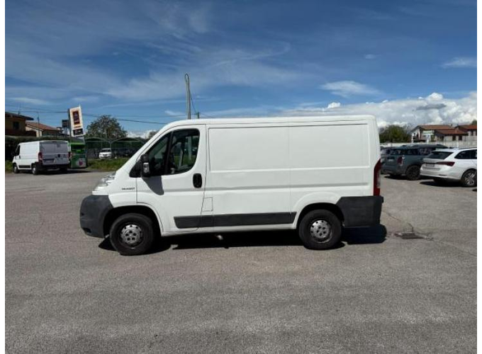 Peugeot Boxer furgone lamierato di serie con tetto basso,p