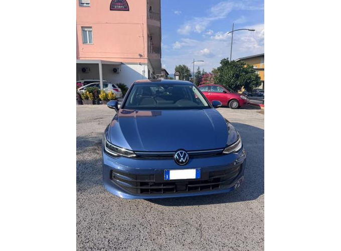 Volkswagen Golf 8