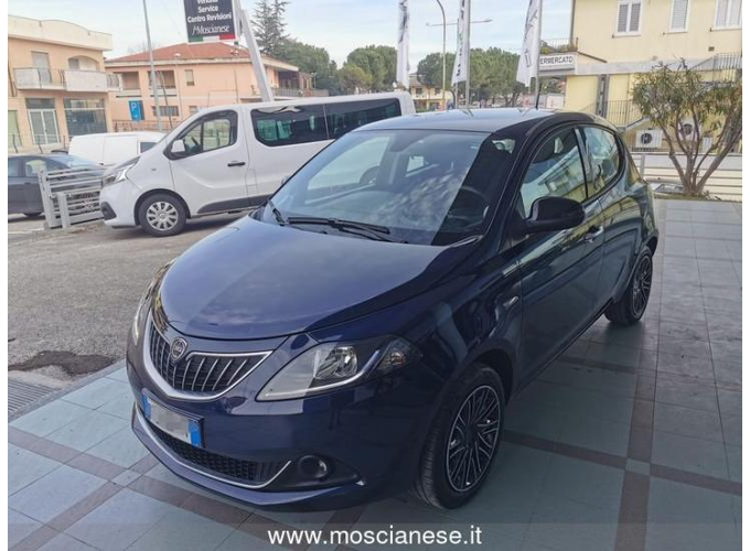 Lancia Ypsilon